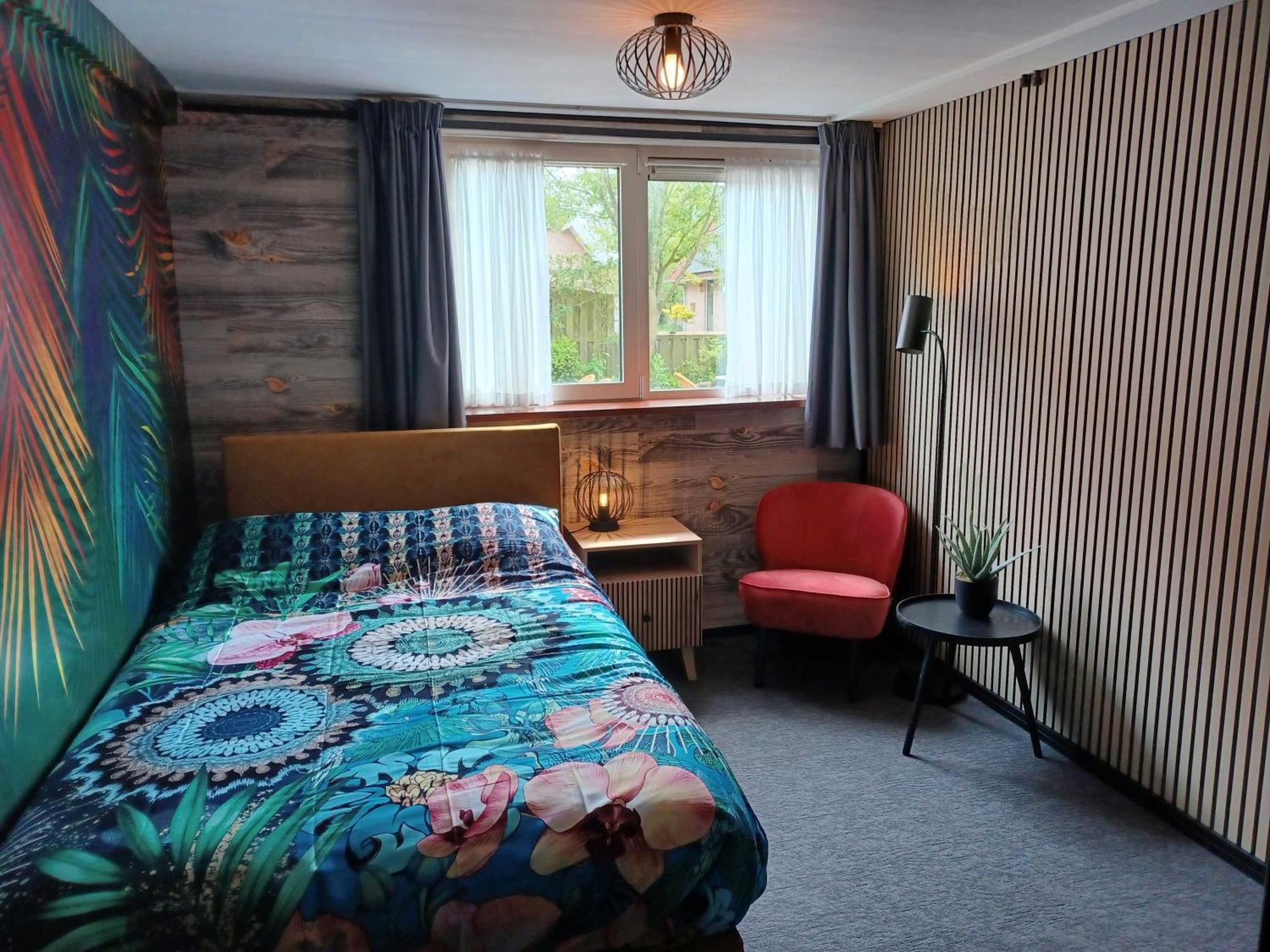 Hotel Dichtbijzee Oosterend  Zewnętrze zdjęcie