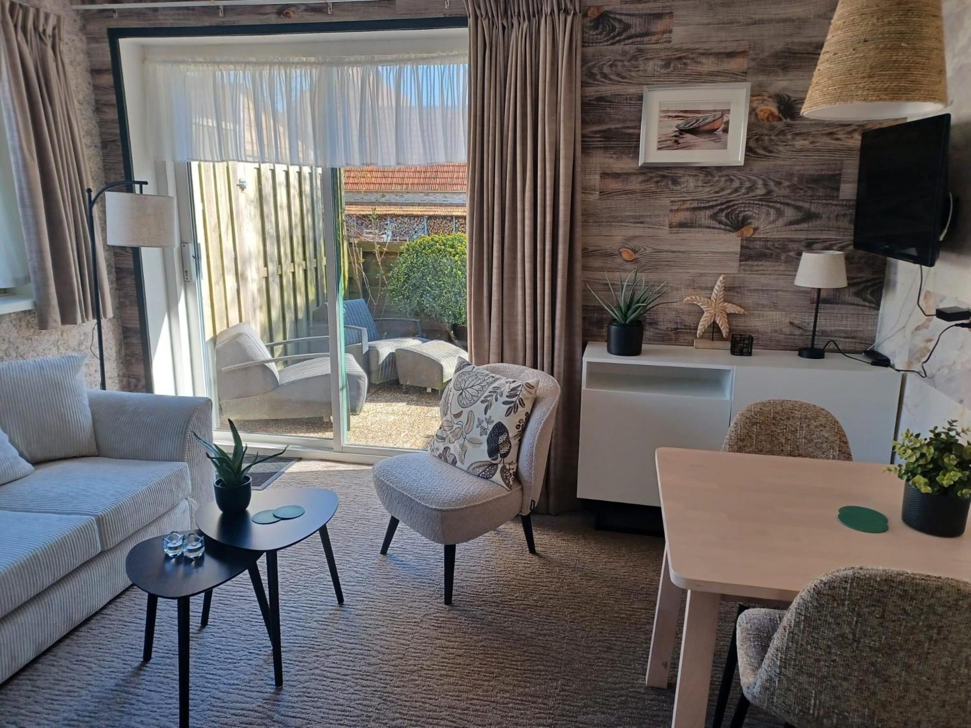 Hotel Dichtbijzee Oosterend  Zewnętrze zdjęcie